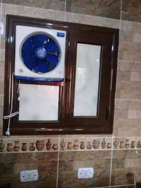 شبابيك الوميتال للحمام شبابيك الوميتال للحمام